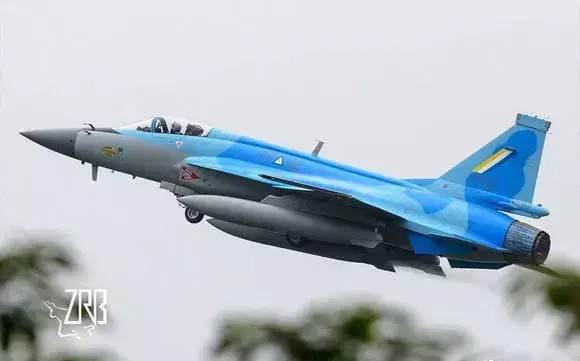 马来西亚空军要换新战机，几大国上赶着伺候他，连中国都不例外