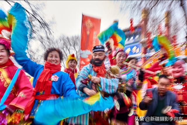 大年初一乌鲁木齐红山公园赶庙会