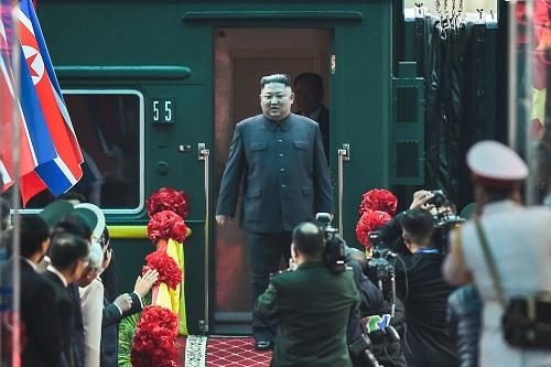 外媒称世界聚焦越南河内：美朝领导人今日开启二次会晤
