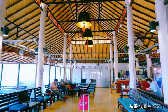 看上去如此寒酸的泰国机场，为何却提供无限量的免费餐饮？