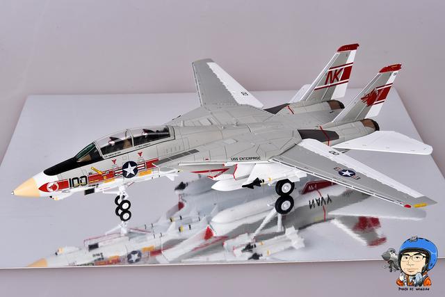 没有做不到！Calibre Wings F-14A VF-1 合金成品模型测评