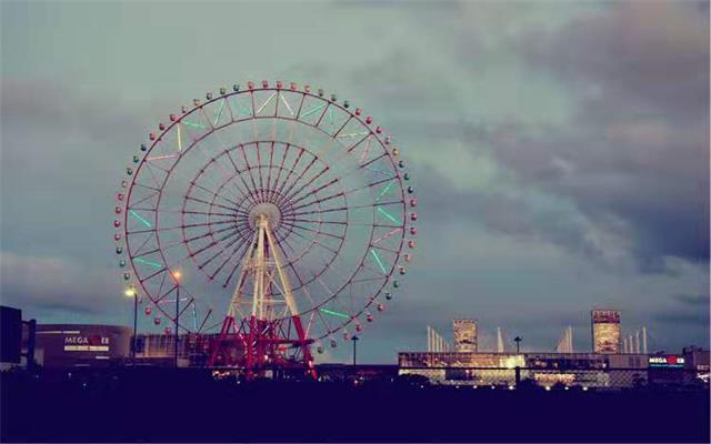 这里号称是全日本最新人气最高的地方！是东京最新的观光场地