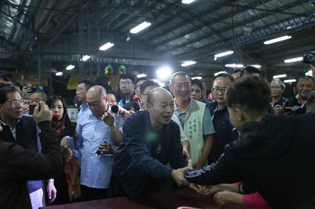 台南老板娘：羡慕高雄人有韩国瑜帮农民卖水果