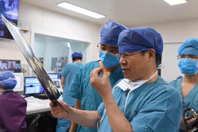 华中地区首例，经皮肺动脉支架置入术在华中阜外完成！