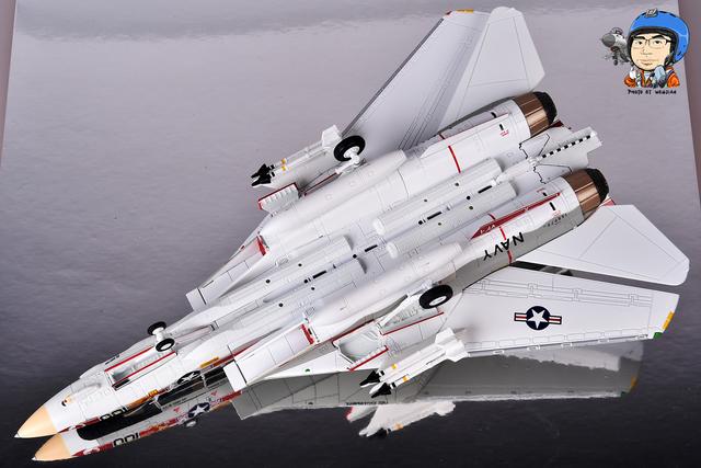 没有做不到！Calibre Wings F-14A VF-1 合金成品模型测评