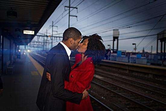 看世界丨盘点各国旅行的奇葩禁忌，禁止在火车站接吻