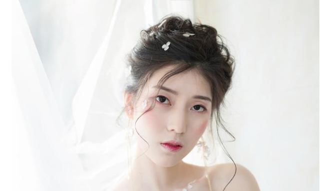 故事：素不相识两人雷同，盘问一天或许抓错人
