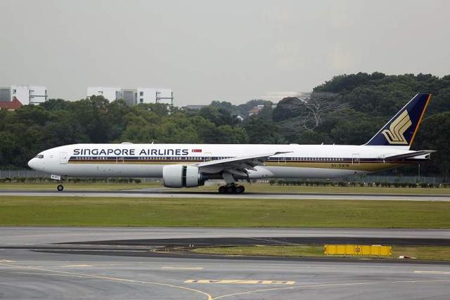 新加坡航空波音客机遭炸弹威胁！263名乘客迟到31分钟