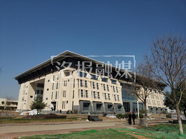 位置就在老师范学院！洛阳市中心图书馆即将开放！占地71亩…