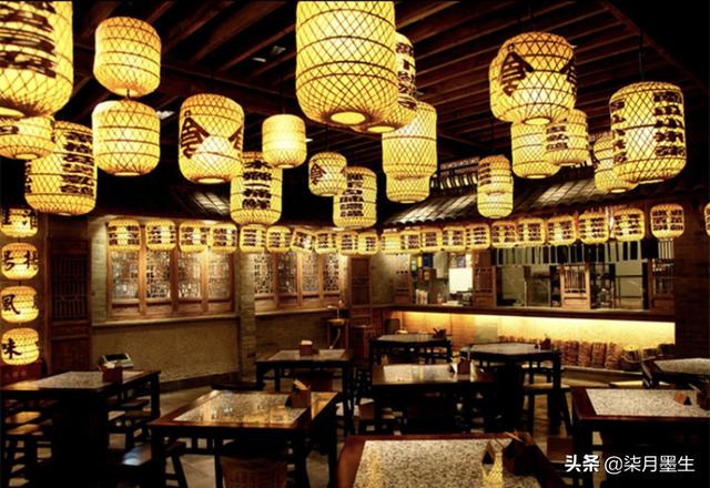 美食人气王“南京大牌档”火遍全国，好吃到排队2小时也值得？