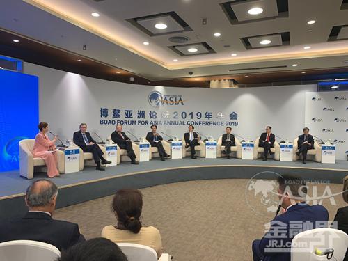 新加坡前副总理黄根成：政府应加大教育投资 对抗失业