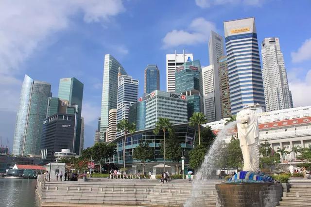 假如新加坡气温再升高10度，你还会继续呆在这里吗？