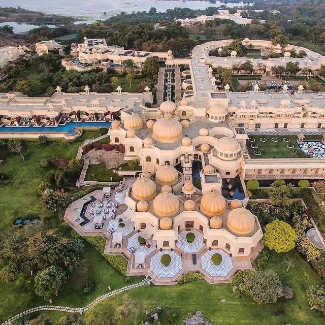 至今为止，泰姬玛哈酒店都是印度孟买最棒的酒店，正对着印度门
