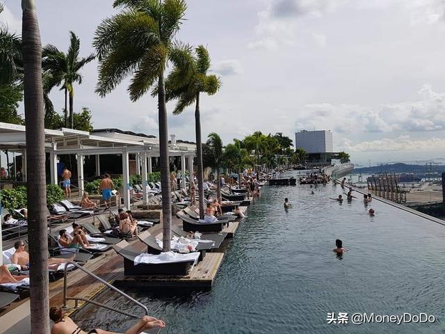新加坡金沙酒店，无边泳池，57顶层天空吧，最美一览狮城美景。