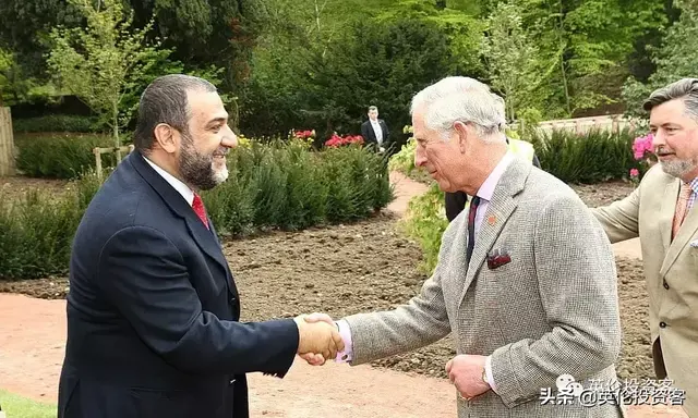 精分的英国：一边冻结中国学生账户，一边纵容俄罗斯寡头？