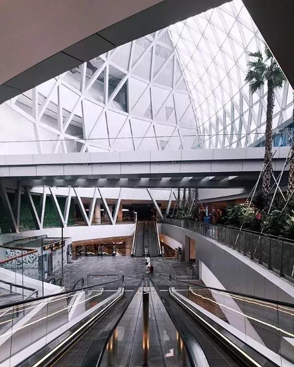 机场也能成为旅游目的地？新加坡星耀樟宜机场即将开放