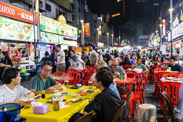 在这个性价比超高的东南亚大都市，可以打卡全世界顶级的大型建筑