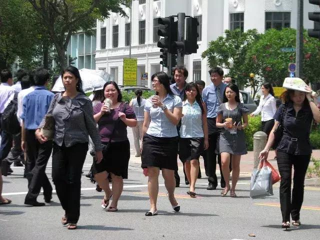 一个新加坡人的心声：外国人不是来抢我们工作的！