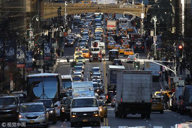纽约太贵了，41%市民在计划搬家——尚未逃离的人在抱怨，已经逃离的人不后悔