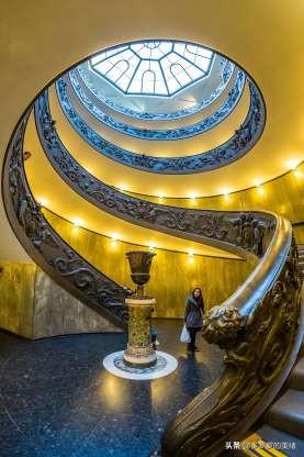 探索21个世界上最壮观的楼梯