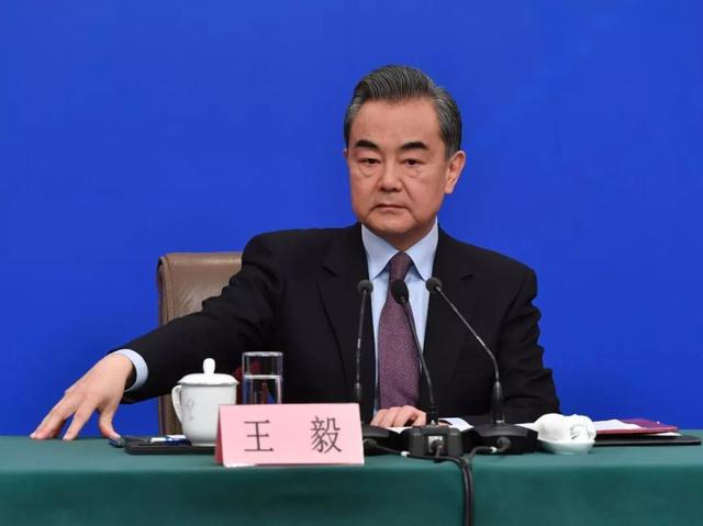 今年王毅外长记者会，提问很尖锐！