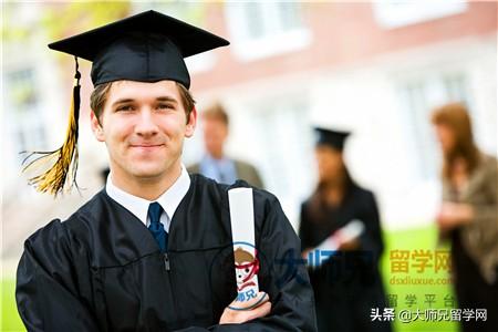 2019男生去泰国留学要带哪些东西