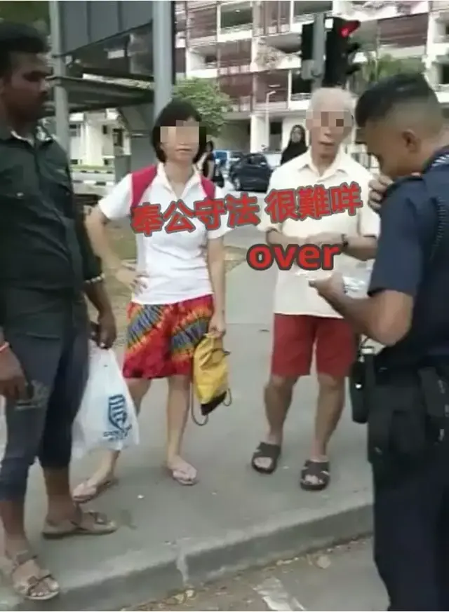 实拍！有人在新加坡闯红灯被罚款了，盘点十大奇葩规定！