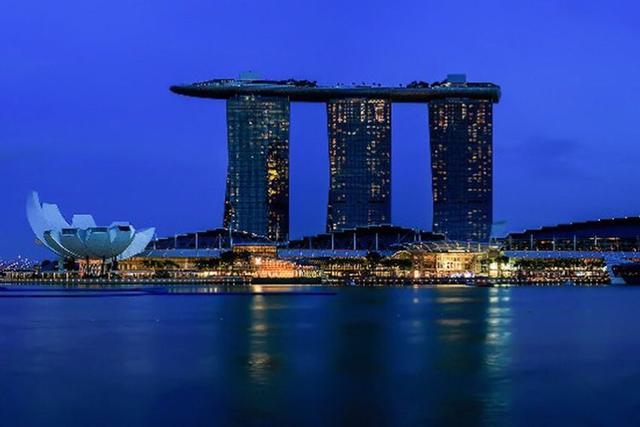 世界上最富裕的小国之一，拥有全球最适合过夜的机场！