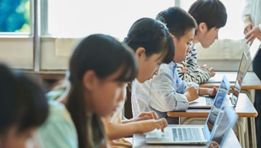 日本将编程纳入小学必修内容，孩子小学开始学编程合适吗？