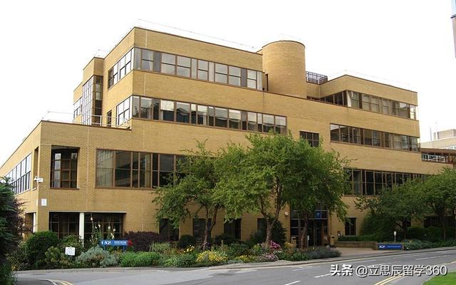 无需重考雅思！接受非UKVI雅思！这个硕预前语言课程竟有如此惊喜