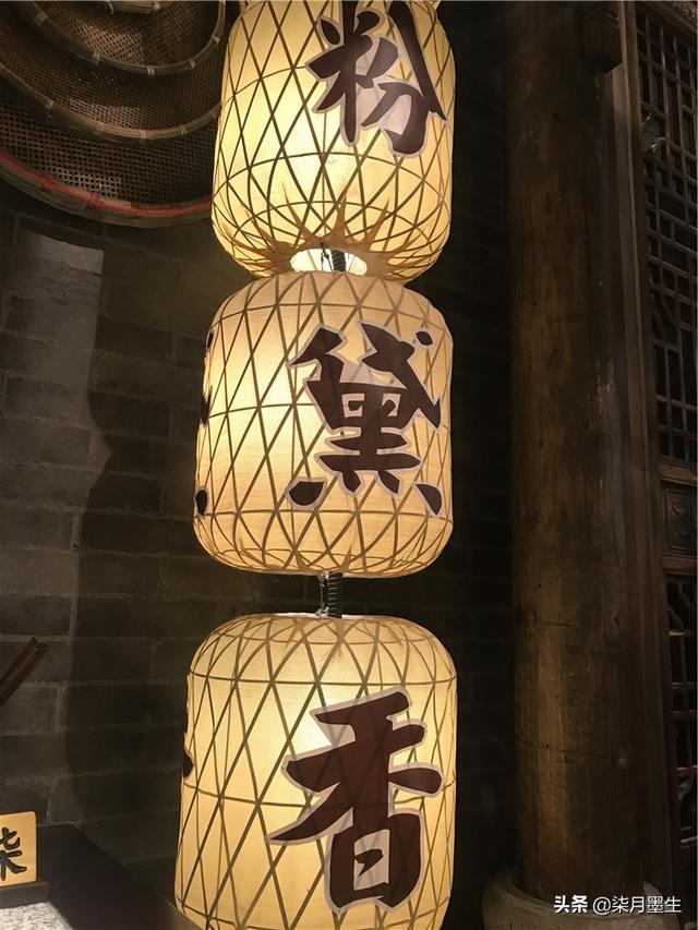 美食人气王“南京大牌档”火遍全国,好吃到排队2小时也值得?