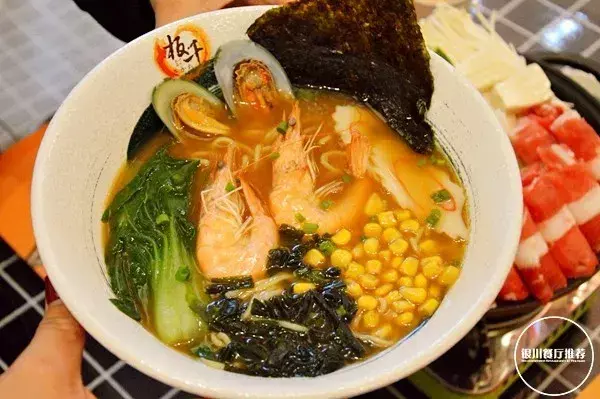 藏在鼓楼旁的日料店，在银川火了！