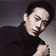 新加坡拿到十次最受欢迎男演员的，竟然是中国人！