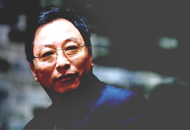 湖南余振东   柏 祥 赋