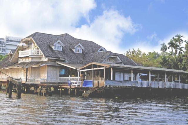 中国游客到泰国买水果，老板大喊！结错了