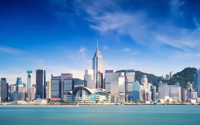 中国香港与新加坡、巴黎齐名问鼎全球“最贵” 港澳游贡献巨大