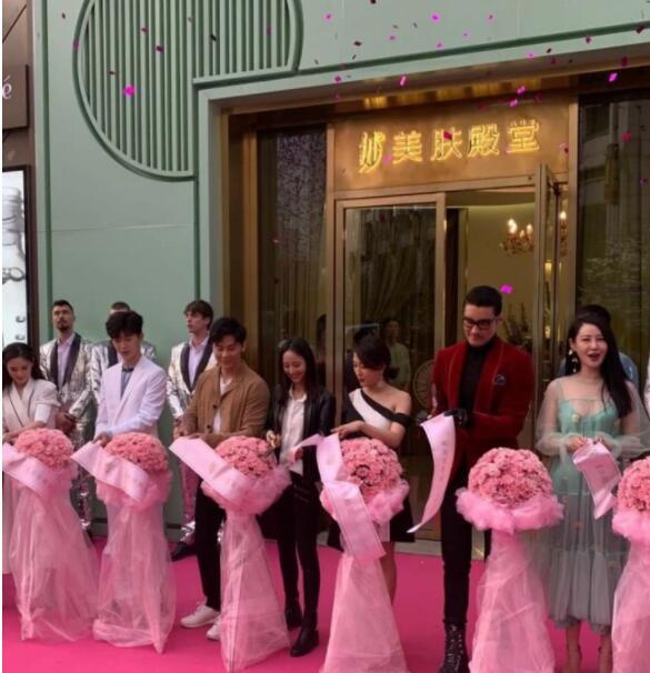 范冰冰美容院开业了！真为你捏把汗，这些美容上市公司业绩可都在下滑……