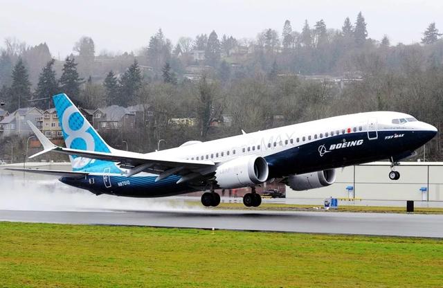 埃航坠机中国率先发停飞令 外媒称 “美国别无选择，只能站队”