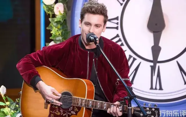 行舟乐评：国民男神BastianBaker 从运动员到榜单歌手的蜕变之路