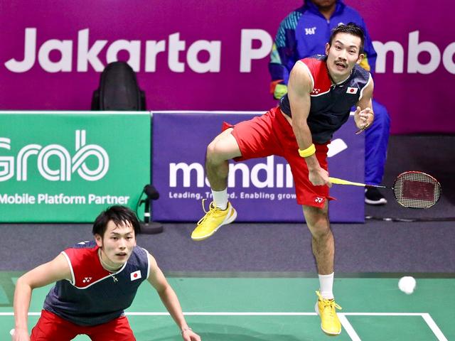 次局轰出21-10，“鸡血组合”2-1逆转世界第一，背靠背闯入决赛