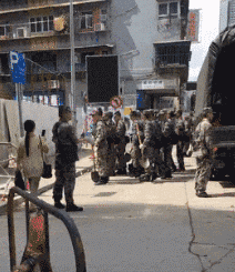 “网上传播假信息，或坐10年牢”，新加坡的法案却让中国网友沸腾了