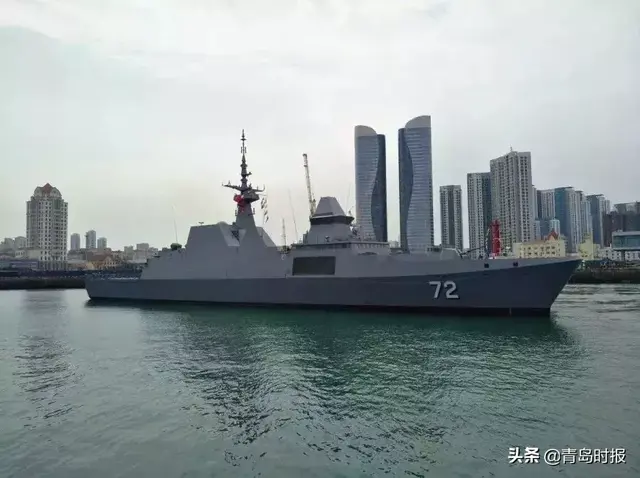 海军节倒计时，这些照片来啦…你将在青岛遇见不一样的海军"生日趴"