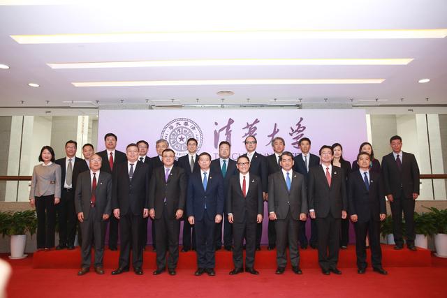 开放氢燃料，丰田为什么选择亿华通？