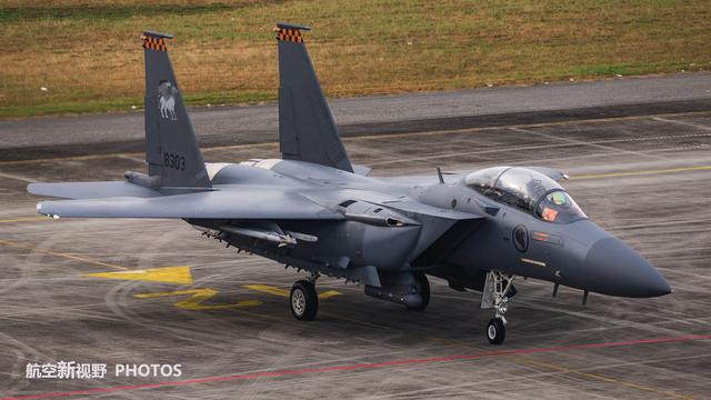 新加坡F-15SG战机 16个挂点挂载4吨弹药轻轻松松 这只是保守数据