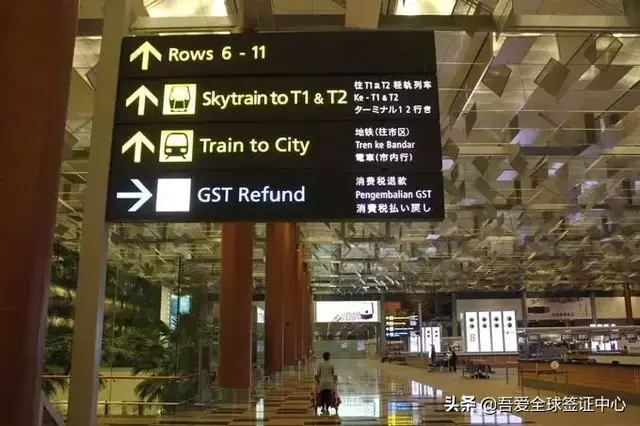 通知！ 今日（4月22日）起从新加坡离境时护照不再盖印章