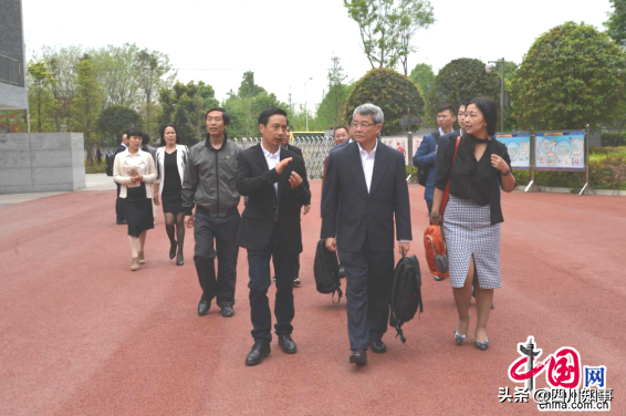 新加坡高校到访成都青苏职中，盛赞文化育人理念