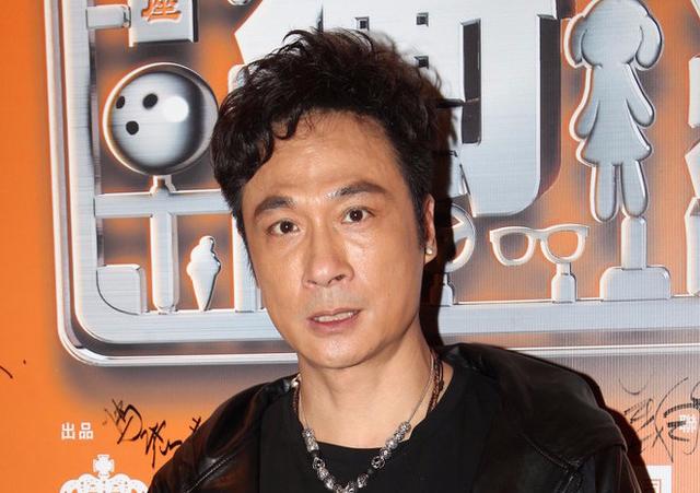 吴镇宇与王丽萍结婚17年当年承诺一一兑现，赚钱养家带孩子一人扛