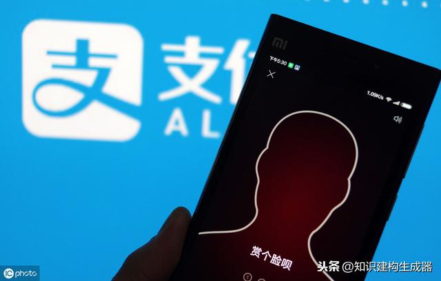 互联网2分钟快报 | 美图卖洁面仪了；巴黎圣母院获7亿欧元捐款；