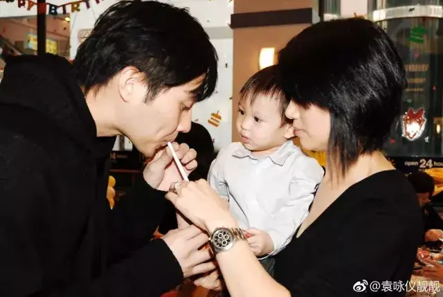 结婚18年后，张智霖疯狂怒怼袁咏仪：我们怎么变成这样了？！