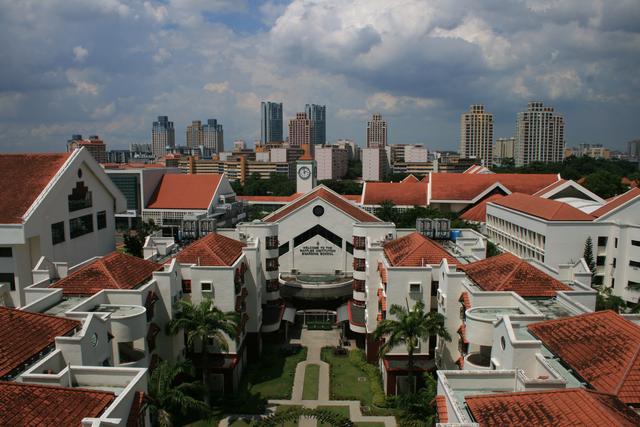 新加坡公立中学备受留学生推崇的原因在哪？